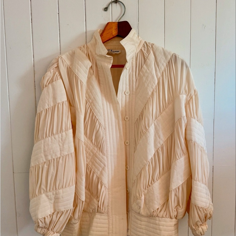 Vintage Pleated Light Cream Quilted Bomber Jacket